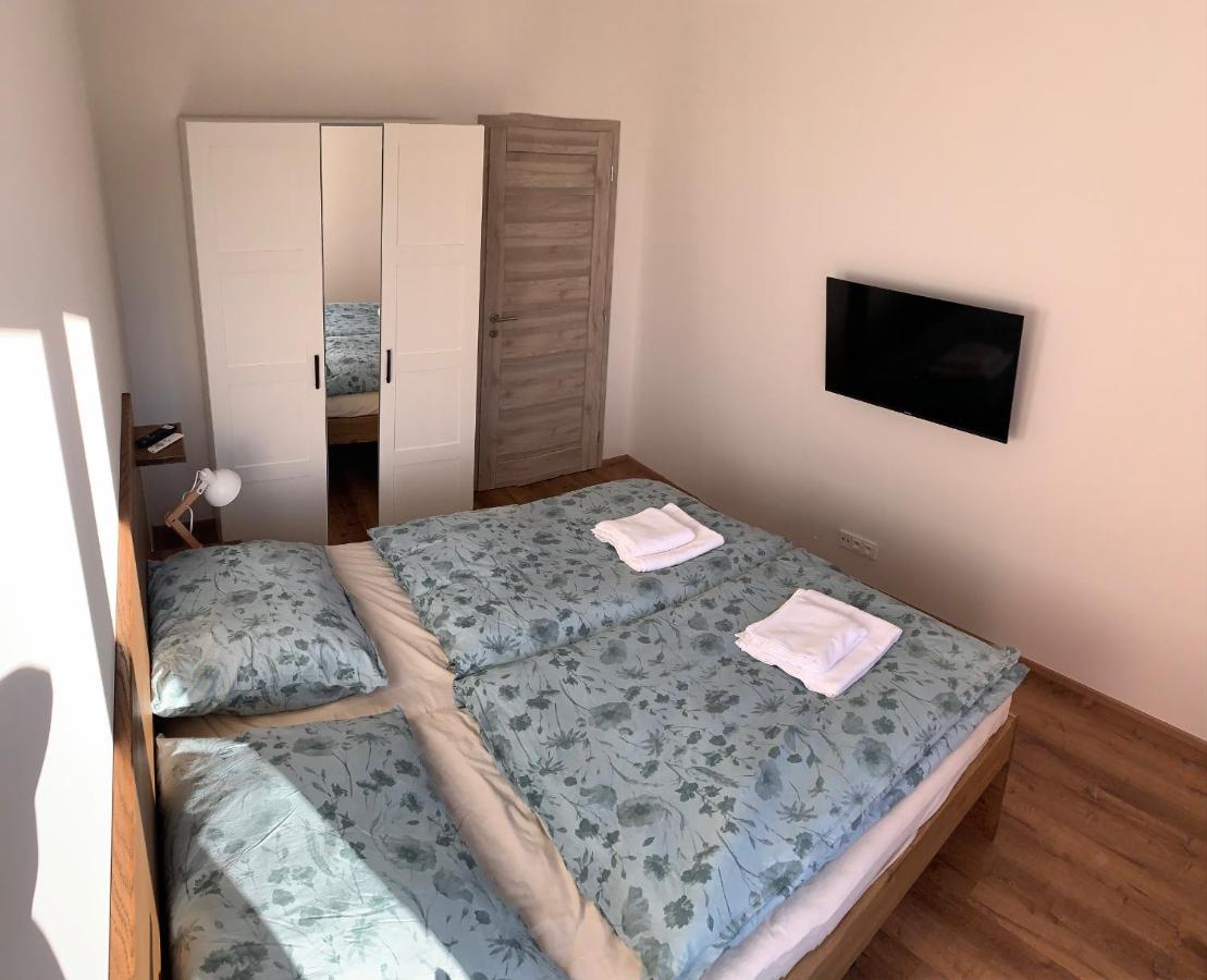 אברטאמי Apartmany Na Plesivci מראה חיצוני תמונה