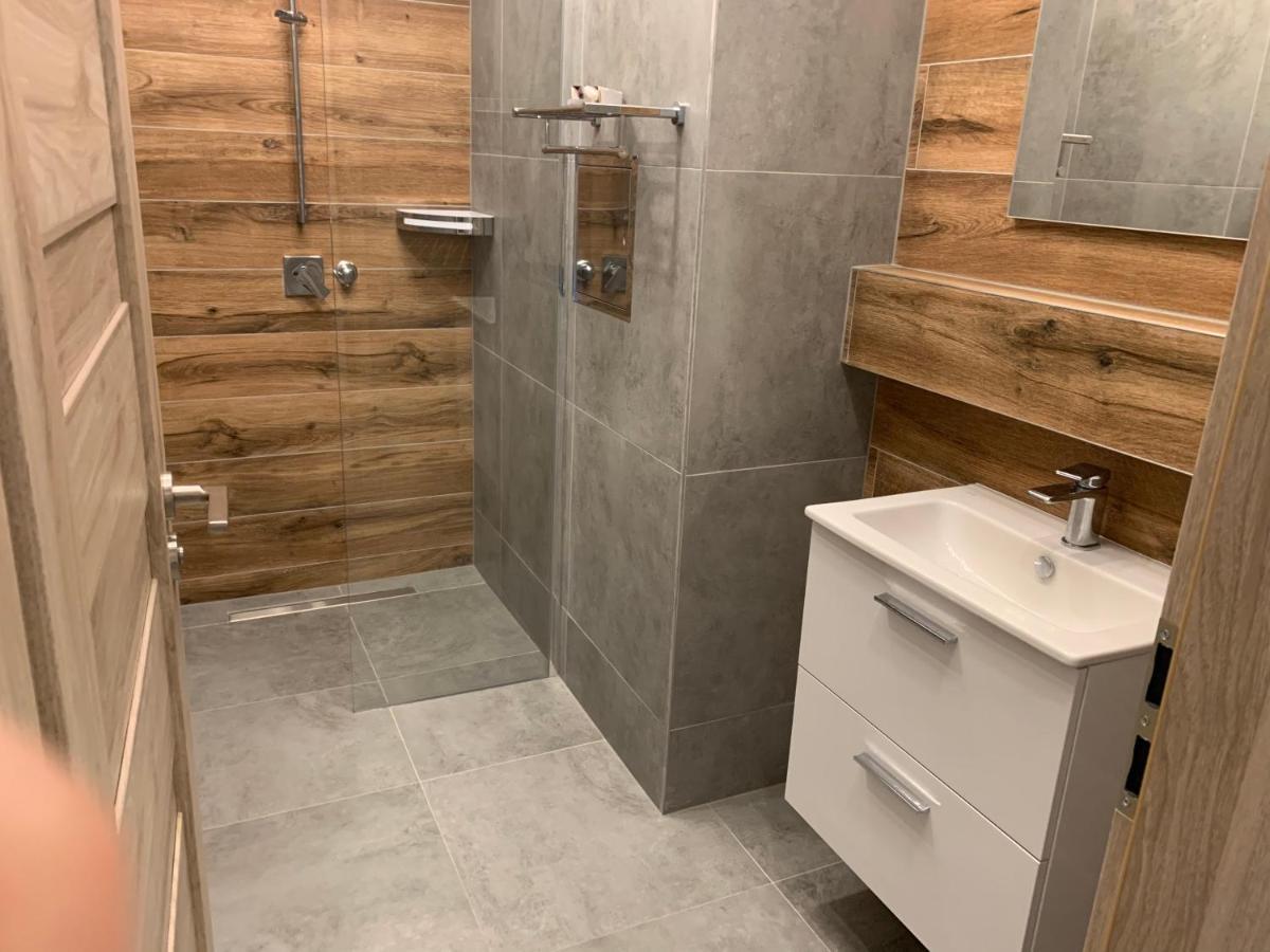 אברטאמי Apartmany Na Plesivci מראה חיצוני תמונה